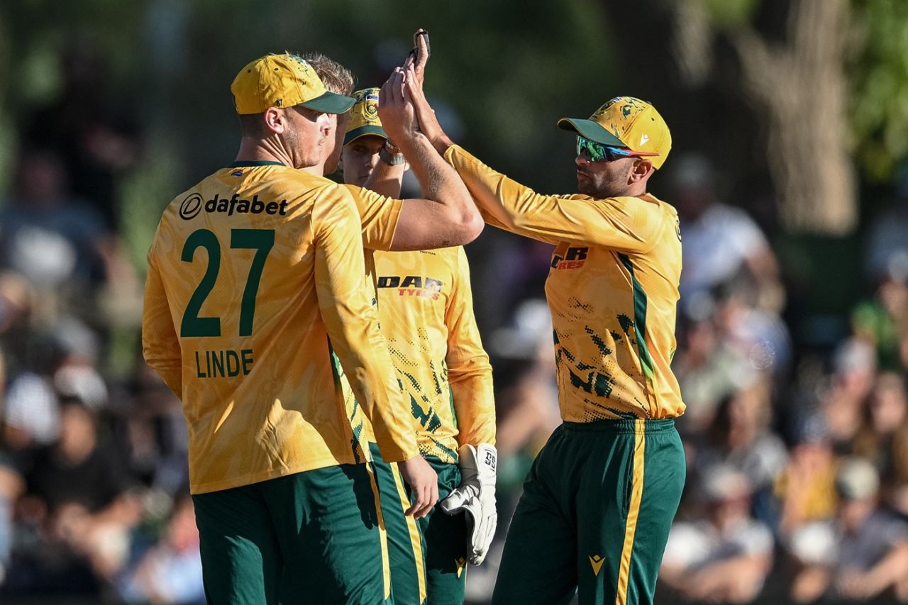 Keshav Maharaj picked up two wickets in the powerplay, South Africa vs West Indies, 1st T20I, Paarl, January 27, 2026