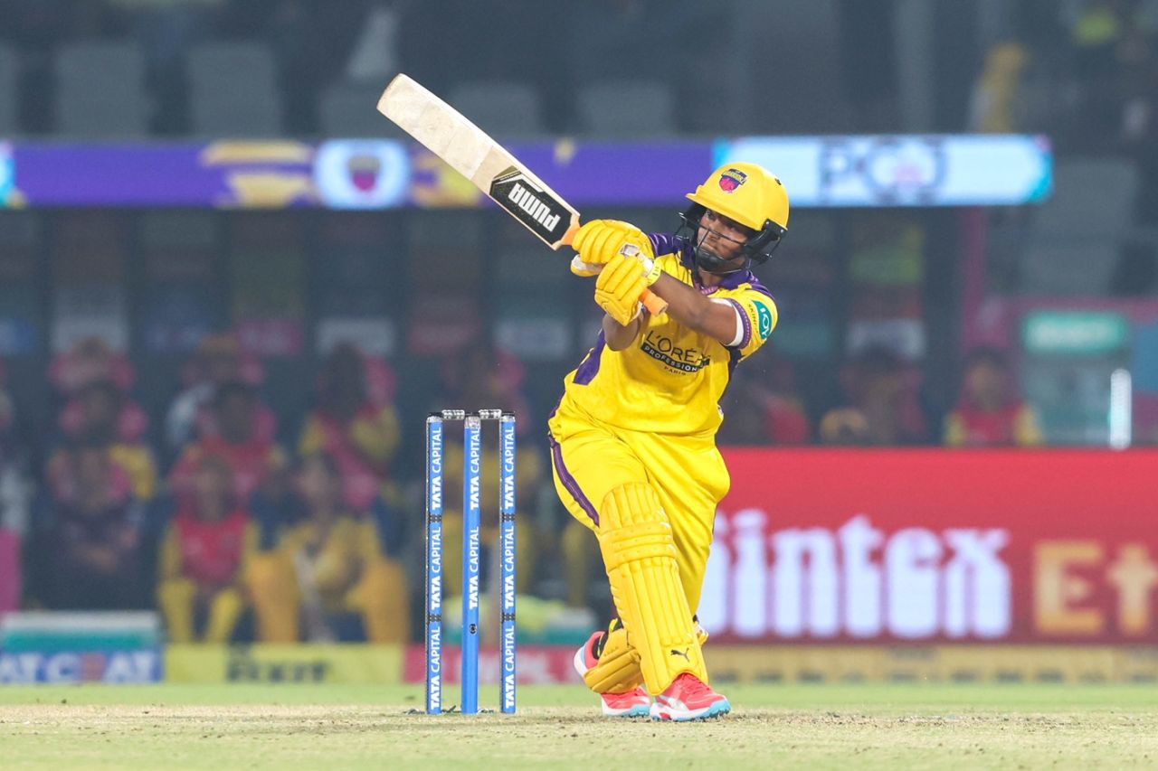 Deepti Sharma wallops one over midwicket, UP Warriorz vs Royal Challengers Bengaluru, WPL, Vadodara, January 29, 2026