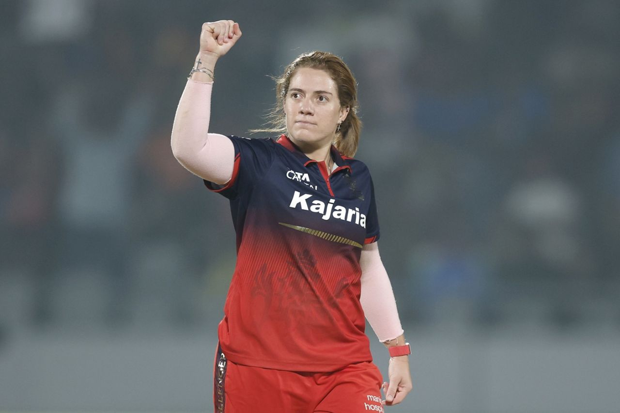 Nadine de Klerk took four wickets to derail UPW, UP Warriorz vs Royal Challengers Bengaluru, WPL, Vadodara, January 29, 2026