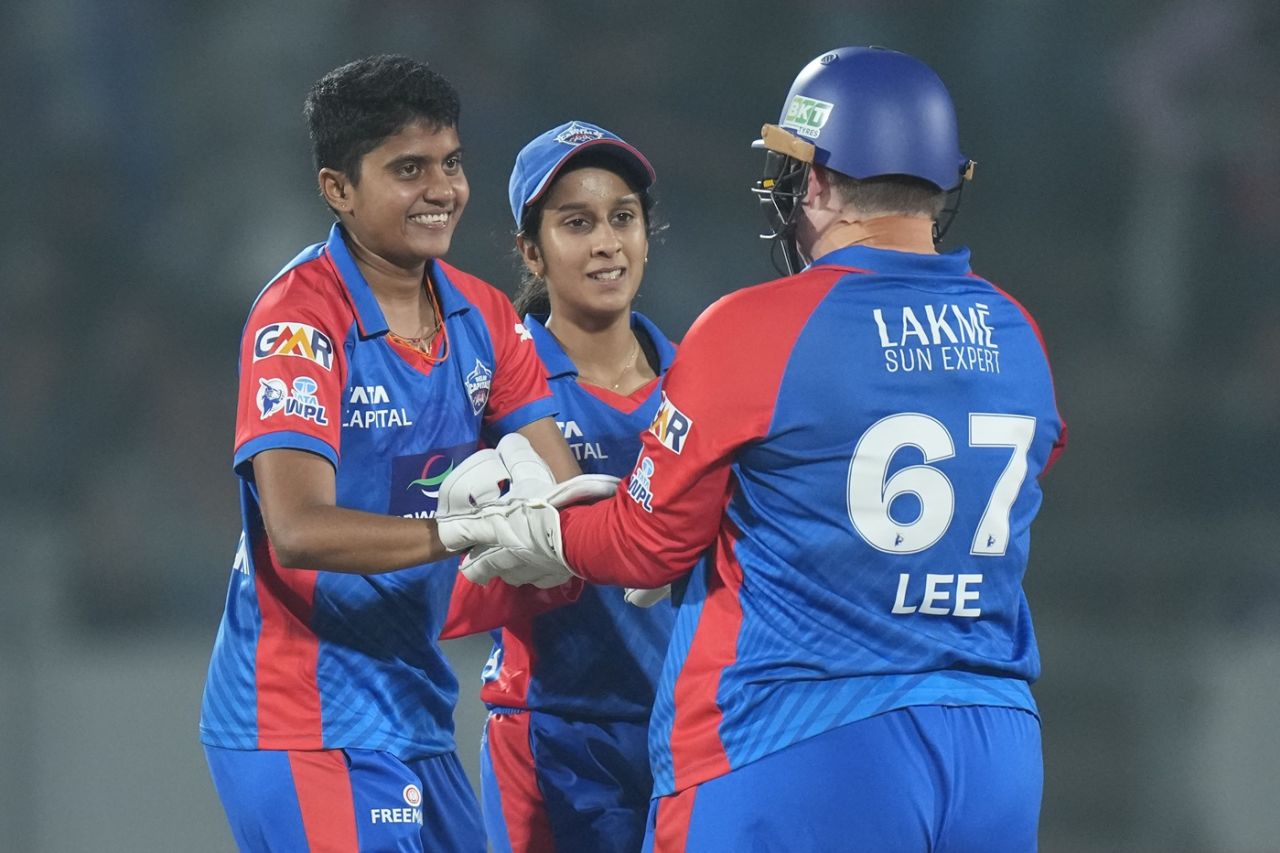 N Shree Charani claimed a wicket in her first over, UP Warriorz vs Delhi Capitals, WPL, Vadodara, February 1, 2026