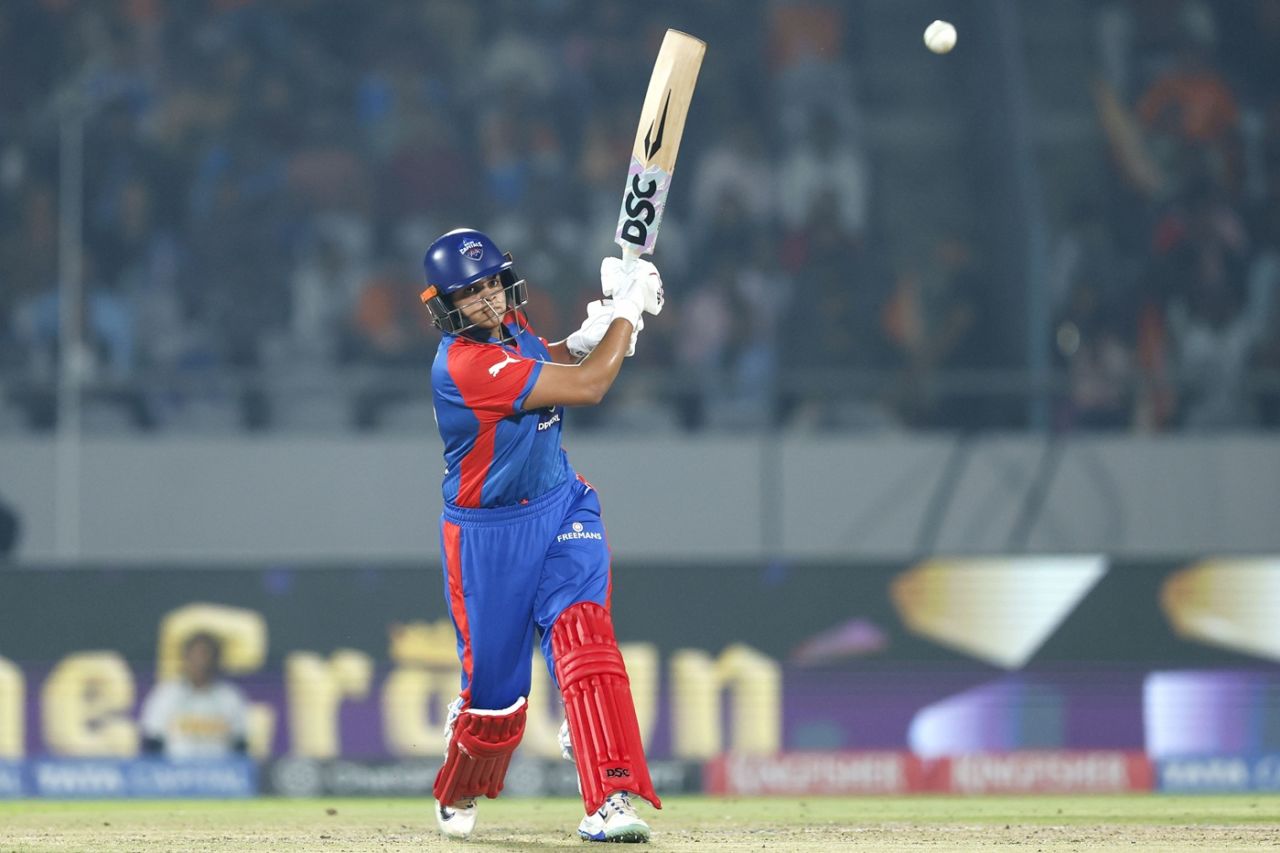 Shafali Verma goes up and over, Gujarat Giants vs Delhi Capitals, WPL, Vadodara, February 3, 2026