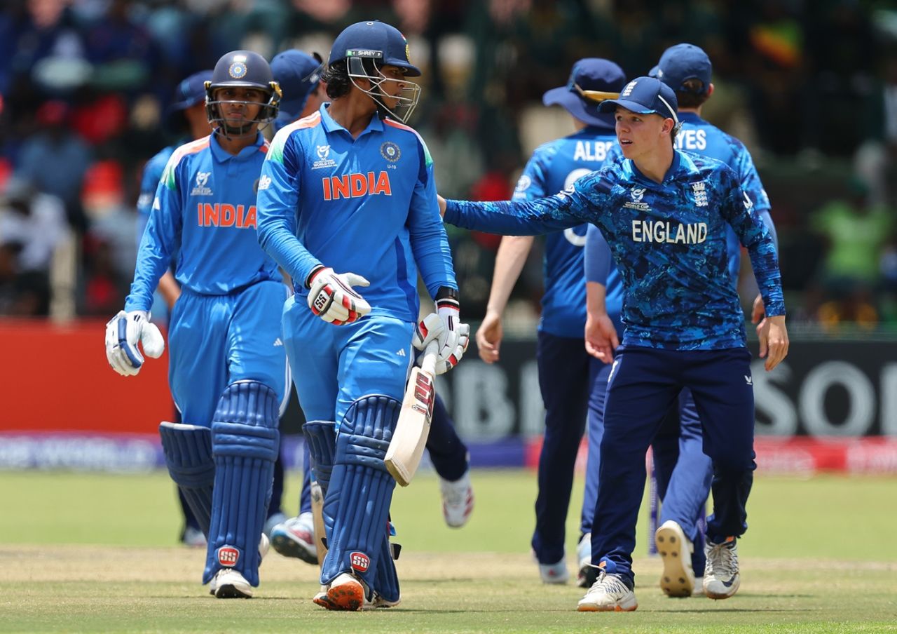 ইংল্যান্ডের খেলোয়াড়রা 80 বলে 175 রানের পর বৈভব সূর্যবংশীকে অভিনন্দন জানায়, ইংল্যান্ড বনাম ভারত, অনূর্ধ্ব-19 পুরুষদের বিশ্বকাপ ফাইনাল, হারারে, 6 ফেব্রুয়ারি 2026