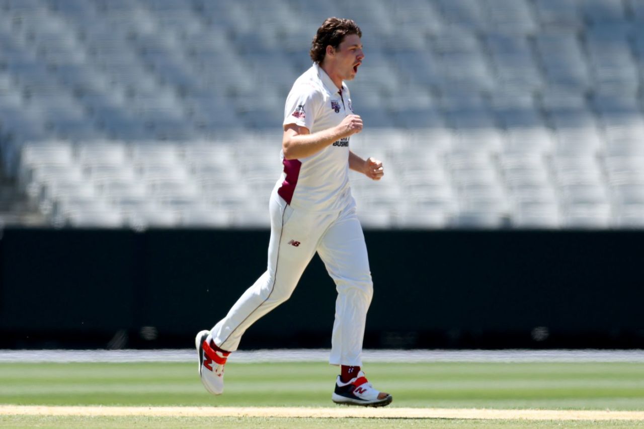 Tom Straker ripped through Victoria's top order, Victoria vs Queensland, Sheffield Shield, MCG, February 6, 2026