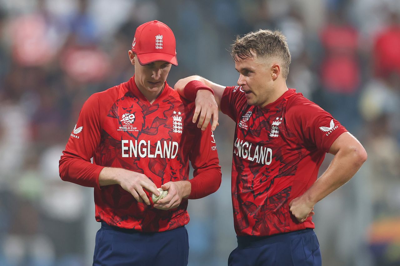 Harry Brook and Sam Curran discuss plans for the final over, England vs Nepal, T20 World Cup, Mumbai, February 8, 2026