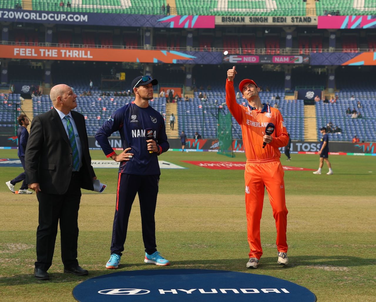 Scott Edwards flips the coin as Gerhard Erasmus calls, Namibia vs Netherlands, T20 World Cup, Delhi, February 10, 2026