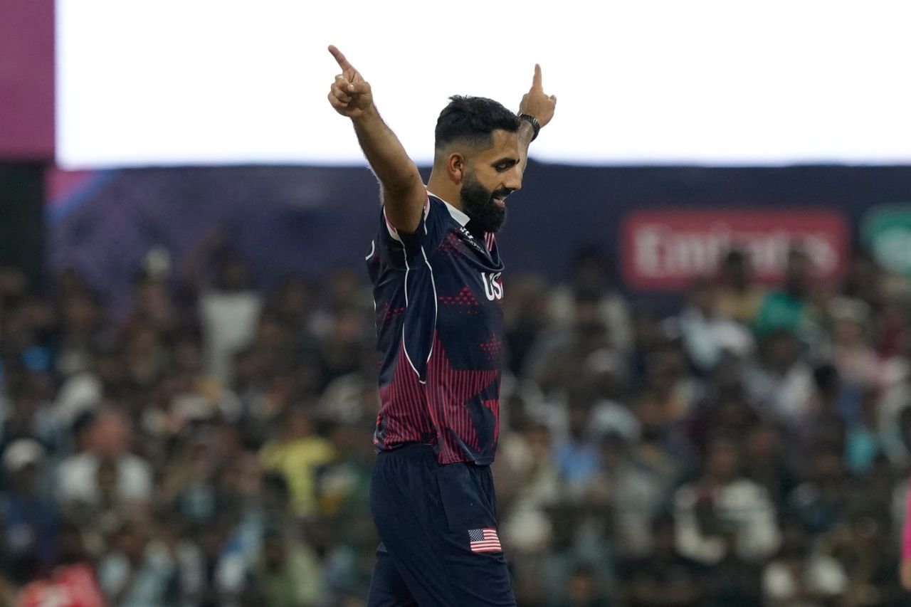 Mohammad Mohsin celebrates after dismissing Babar Azam, Pakistan vs USA, Men's T20 World Cup, Colombo, February 10, 2026