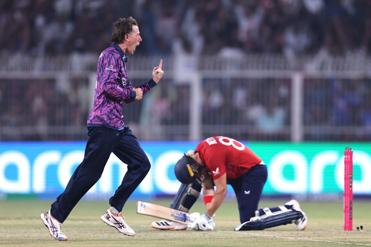 Jacob Bethell fell to a ramp-sweep as England stumbled, England vs Scotland, T20 World Cup, Group C, Kolkata, February 14, 2026
