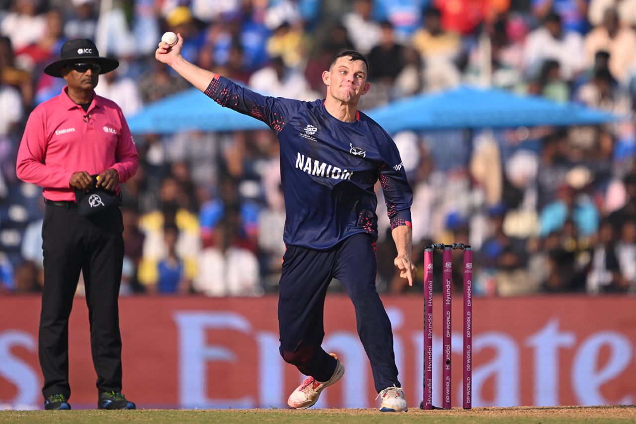Gerhard Erasmus delivers a low-arm slinger, Namibia vs USA, T20 World Cup, Chennai, February 15, 2026