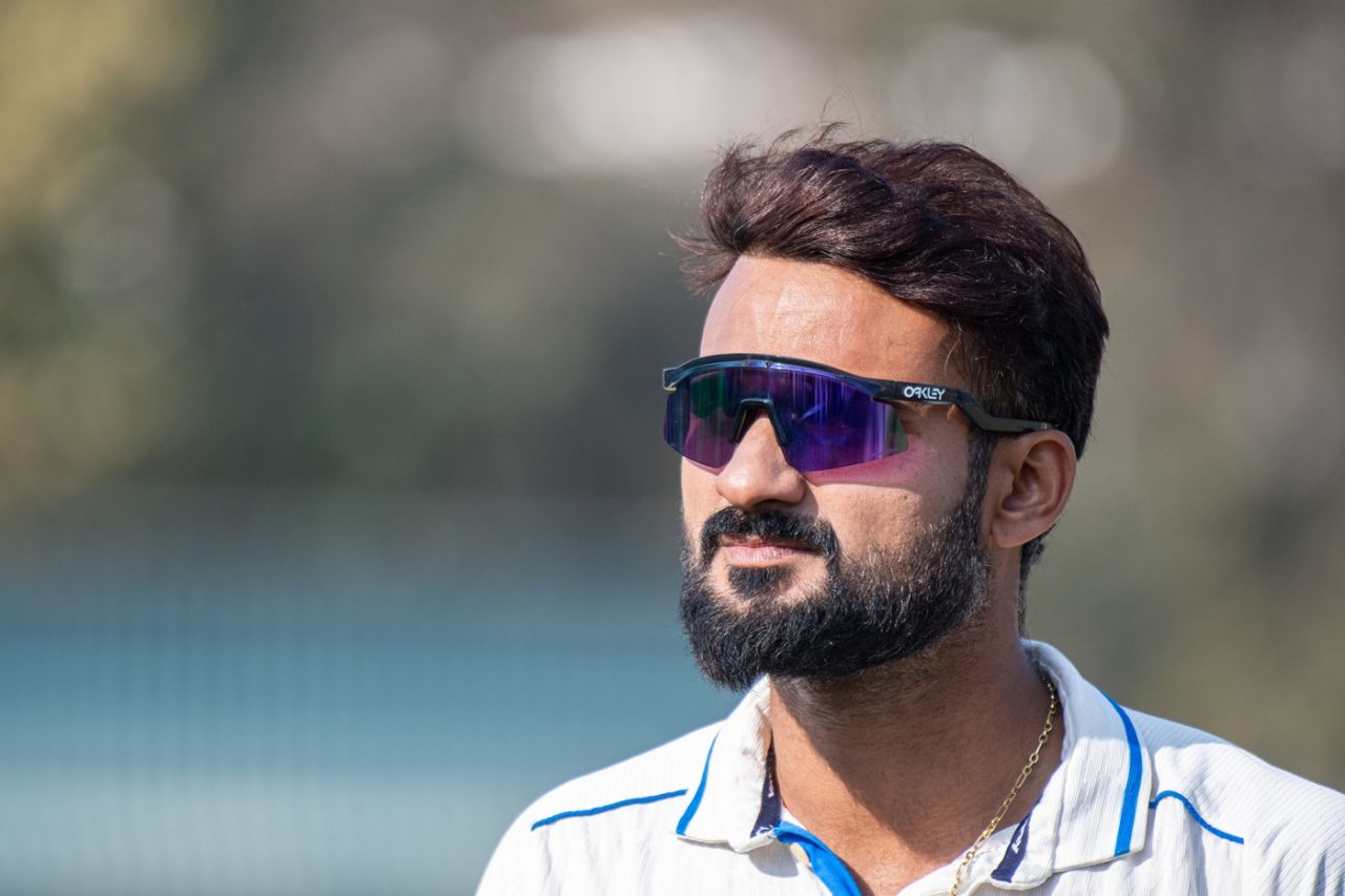 Akash Deep looks on, Bengal vs Jammu and Kashmir, 2nd semi-final, Kalyani, 2nd day, Ranji Trophy, February 16, 2026