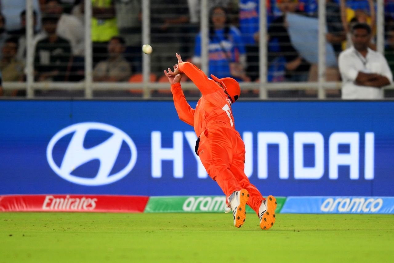 Roelof van der Merwe went airborne to send Tilak Varma back, India vs Netherlands, T20 World Cup, Ahmedabad, February 18, 2026