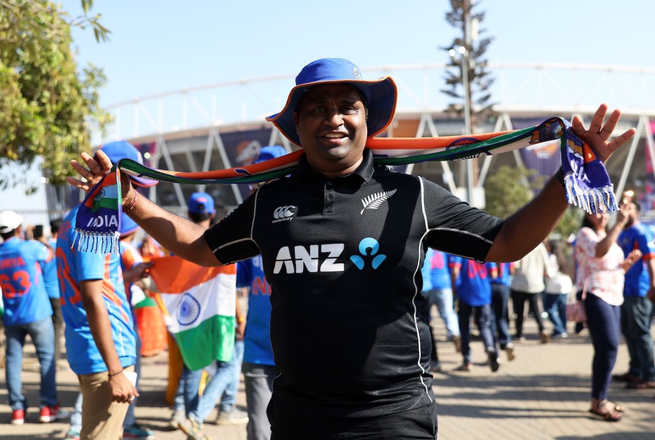 Who are you supporting? A fan was spotted wearing a New Zealand jersey with an Indian scarf, India vs New Zealand, T20 World Cup final, Ahmedabad, March 8, 2026