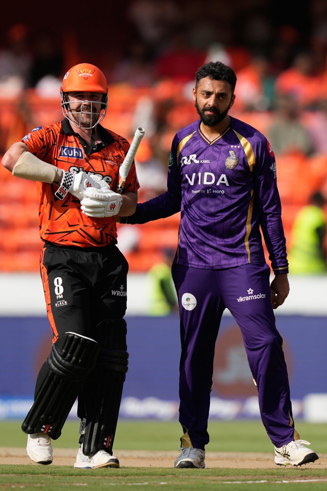 Varun Chakravarthy gave Travis Head a pat after dismissing him, Sunrisers Hyderabad vs Kolkata Knight Riders, IPL 2026, Hyderabad, May 3, 2026