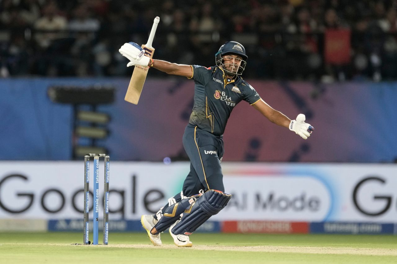B Sai Sudharsan's bat slipped from his hands and hit the stumps, Royal Challengers Bengaluru vs Gujarat Titans, Qualifier 1, IPL 2026, Dharamsala, May 26, 2026