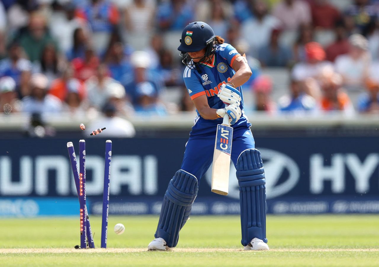 Harmanpreet Kaur chopped on against Shabnim Ismail, India vs South Africa, Women's T20 World Cup, Manchester, June 21, 2026