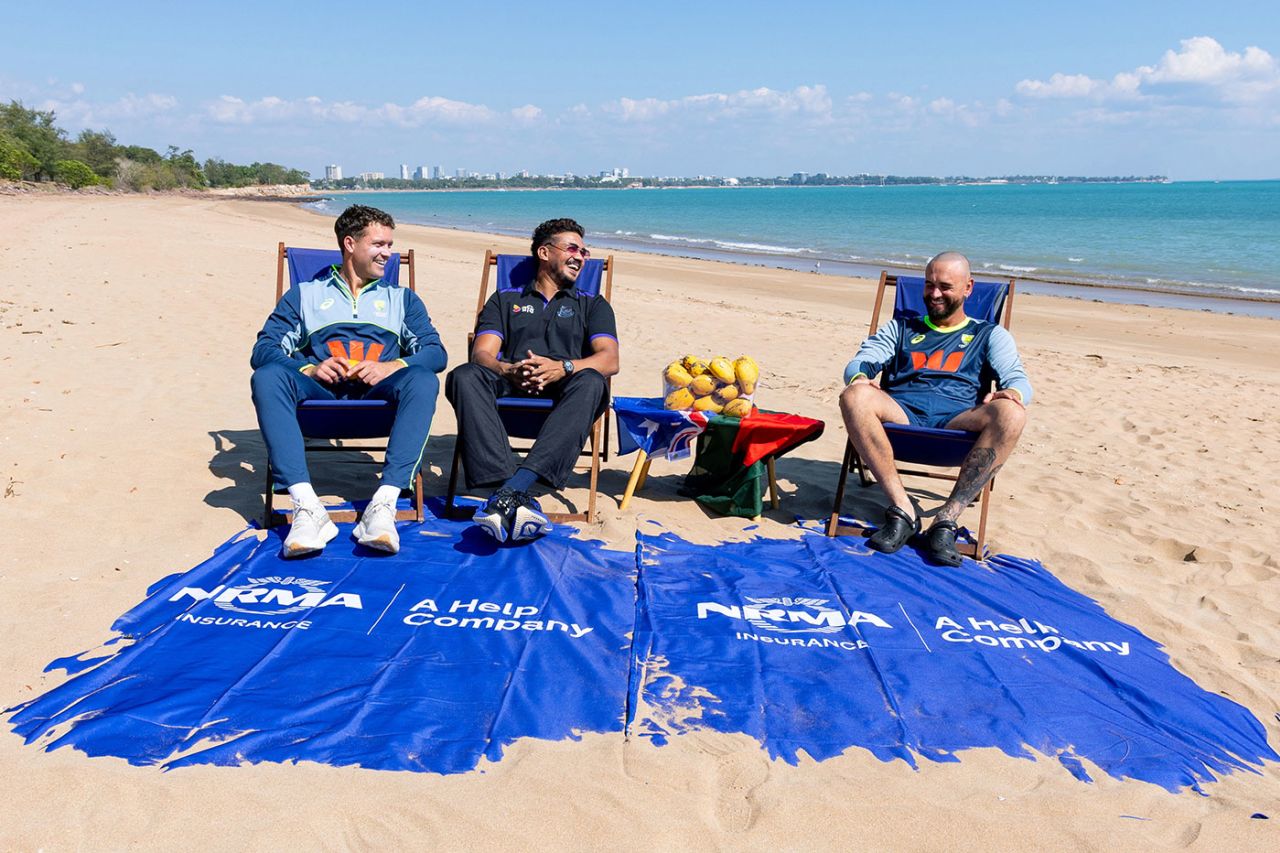 Alex Carey, Taskin Ahmed and Jake Weatherald on the beach ahead of the Test series, Darwin, August 10, 2026