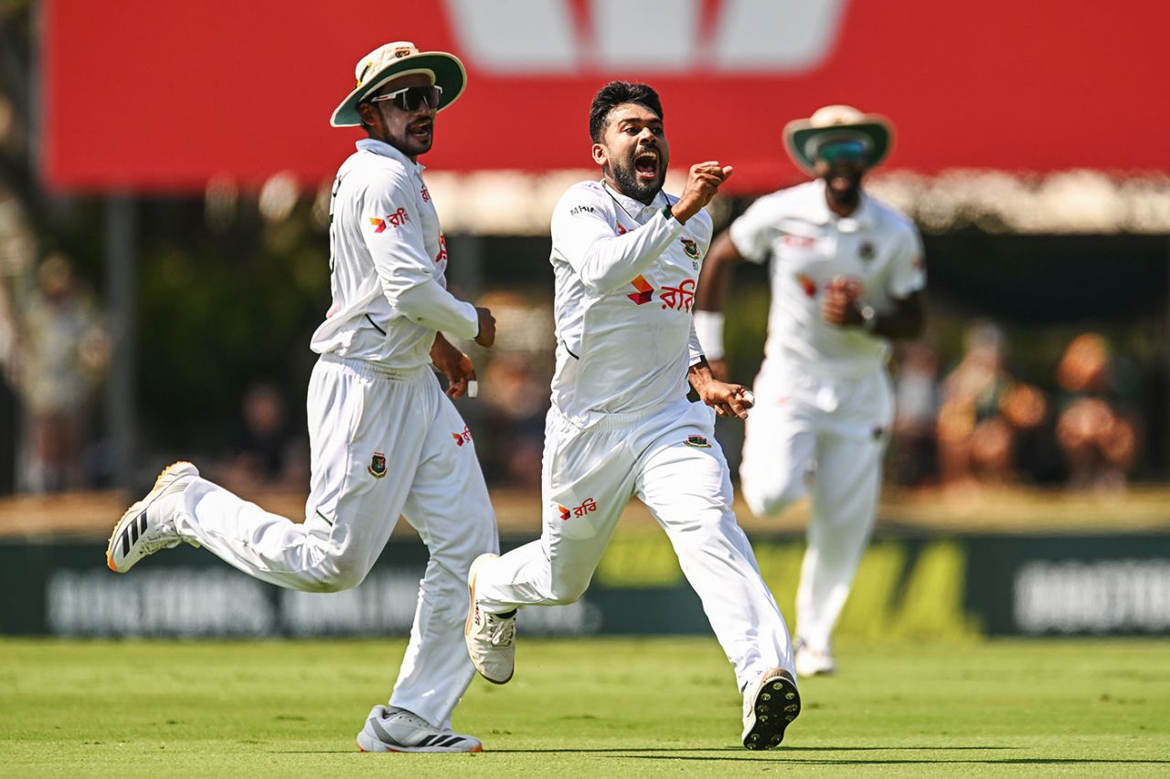 Mehidy Hasan Miraz celebrates the wicket of Beau Webster, Australia vs Bangladesh, 1st Test, Darwin, 4th day, August 16, 2026