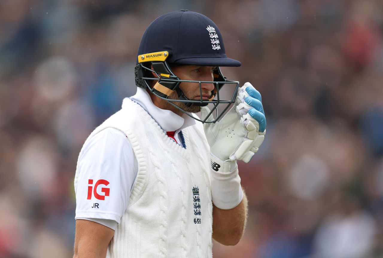 Joe Root was trapped lbw for 66, England vs Pakistan, Headingley, 1st Men's Test, Day 2, August 20, 2026