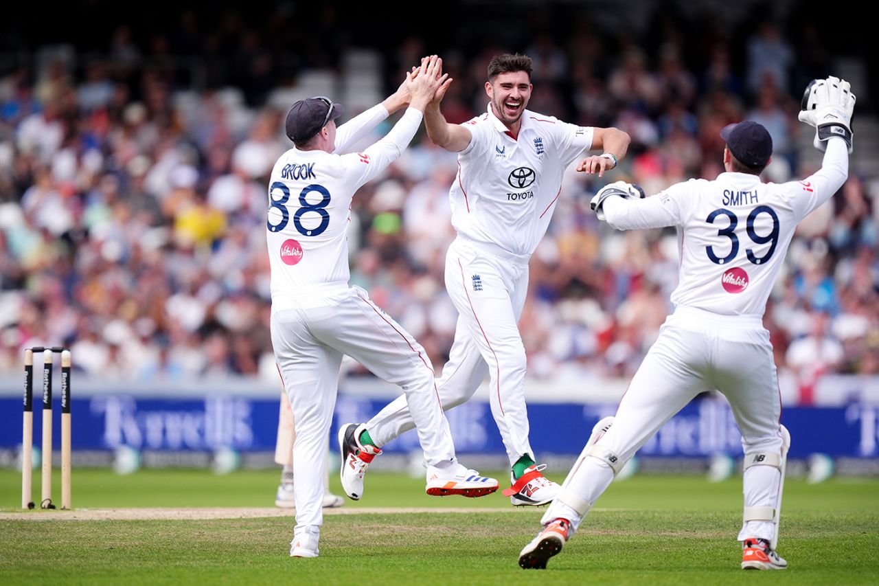 Josh Tongue celebrates dismissing Salman Agha, England vs Pakistan, 1st Test, Leeds, 3rd day, August 21, 2026