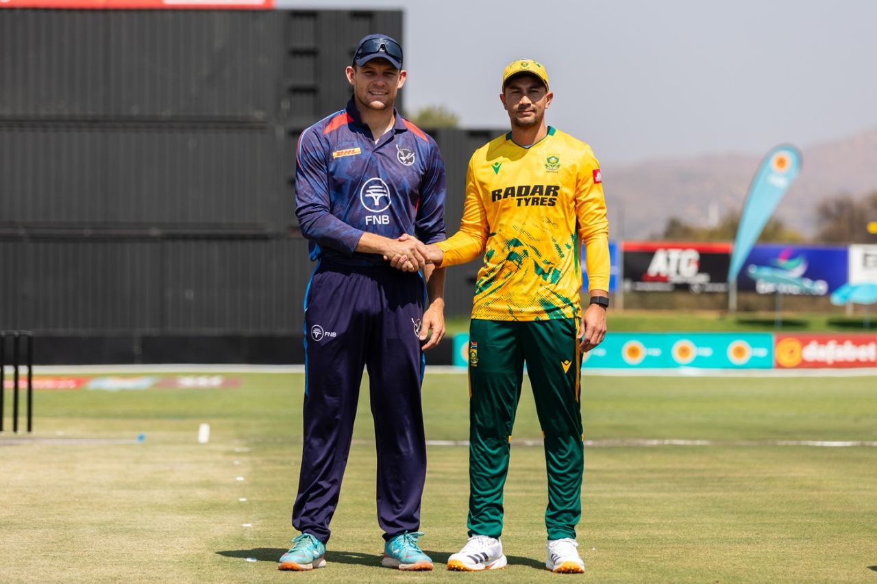 Gerhard Erasmus and Bjorn Fortuin at the toss, Namibia vs South Africa, Men's T20I tri-series, Windhoek, August 28, 2026