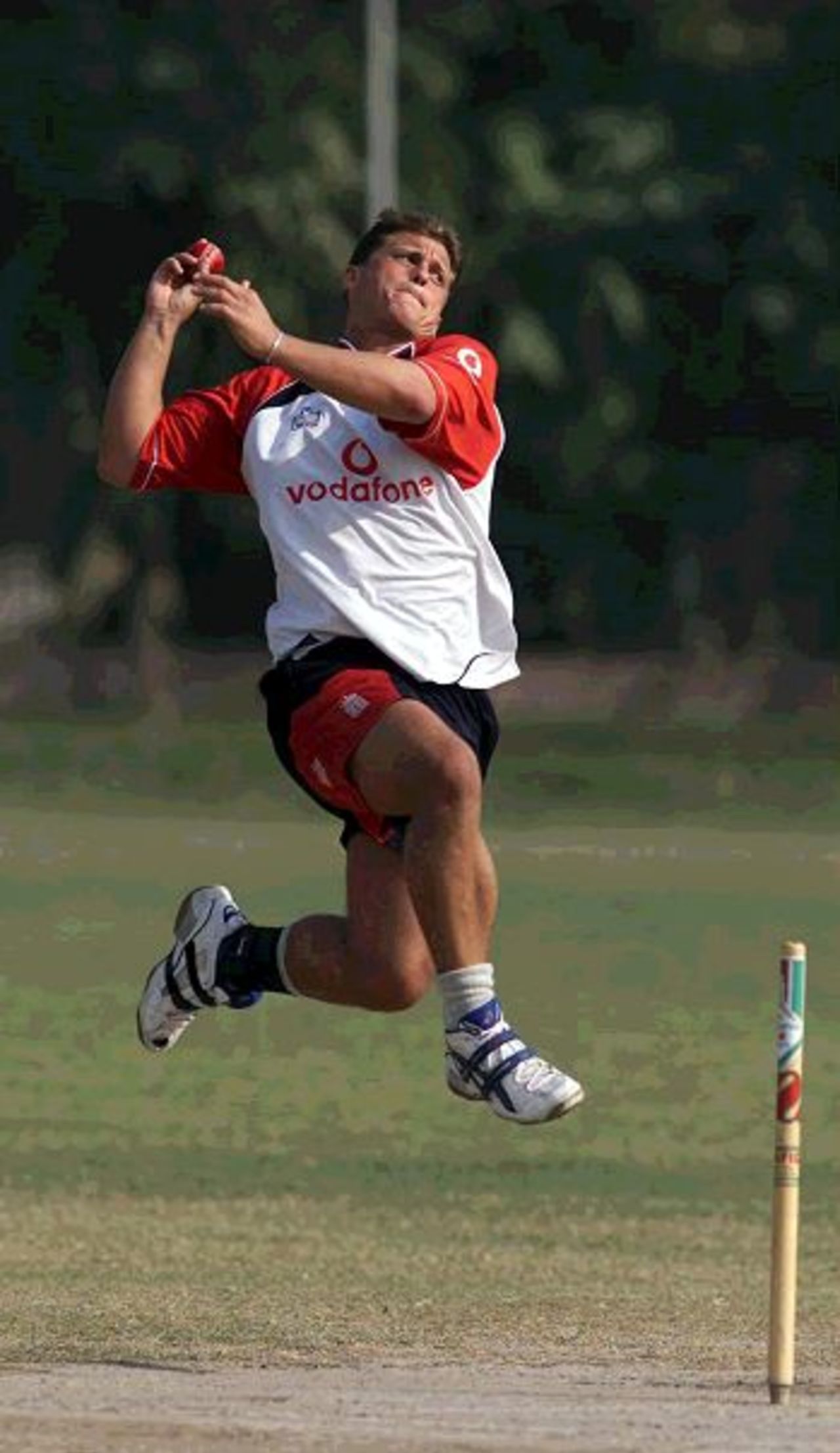 27 Nov 2000: Darren Gough of England during fires in a ball during practice in preparation for the 2nd test match against Pakistan in Faisalabad in Pakistan.
