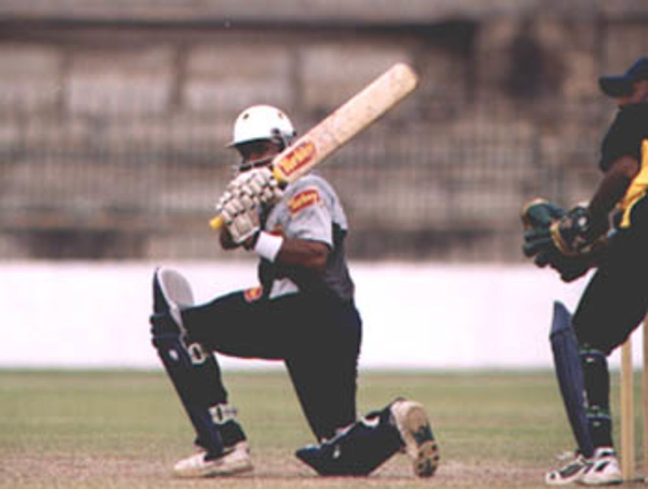 Dulip Samaraweera saves Colts CC with an unbeaten 81 runs against SSC in the Premier Limited Over Tournament 2000 finals
