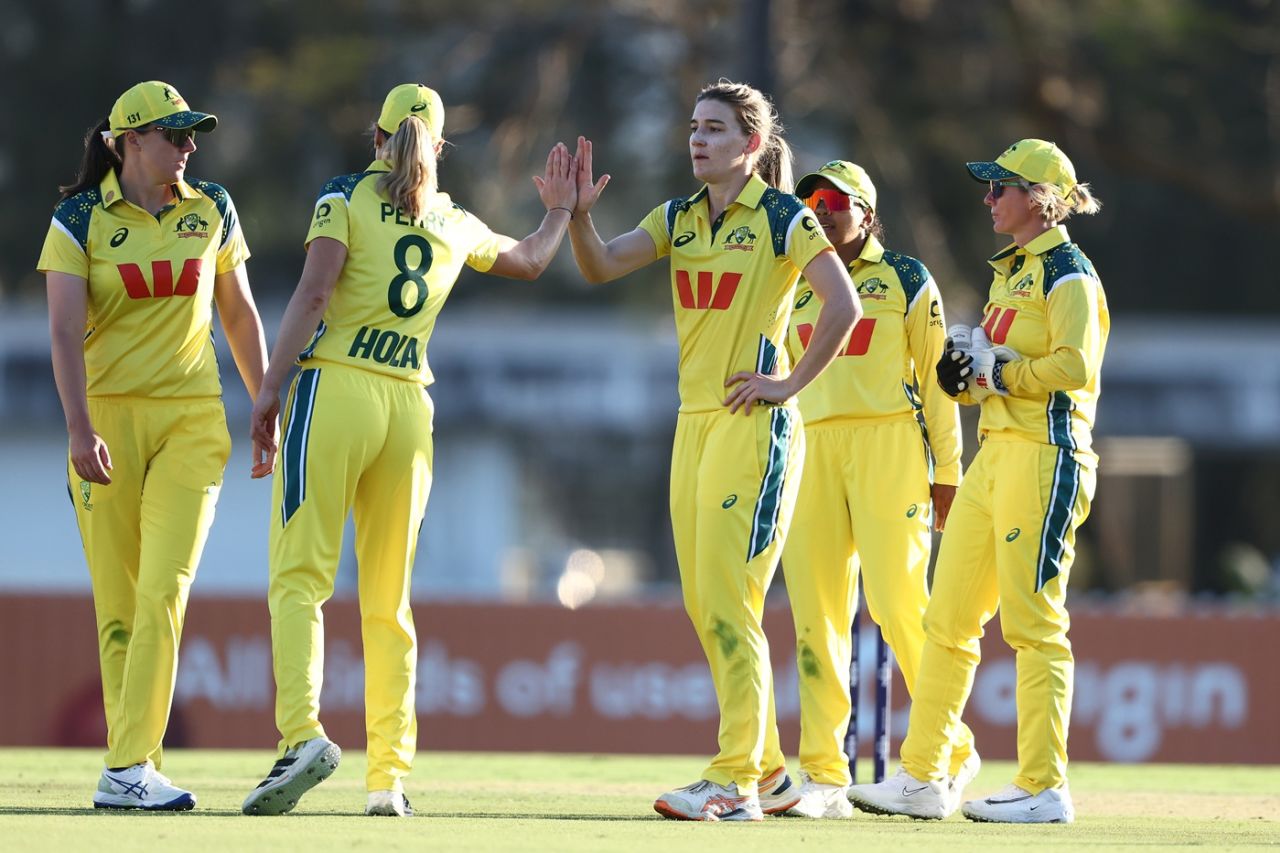 Annabel Sutherland picked up four wickets, Australia vs Bangladesh, 1st Women's ODI, Brisbane, October 9, 2026