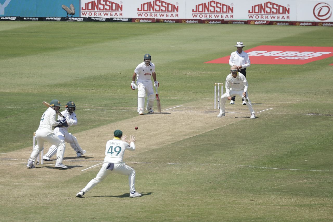 Steven Smith took a smart catch to punish what could have been a proactive reverse sweep from Temba Bavuma, South Africa vs Australia, 1st Test, Day 3, Durban, October 11, 2026