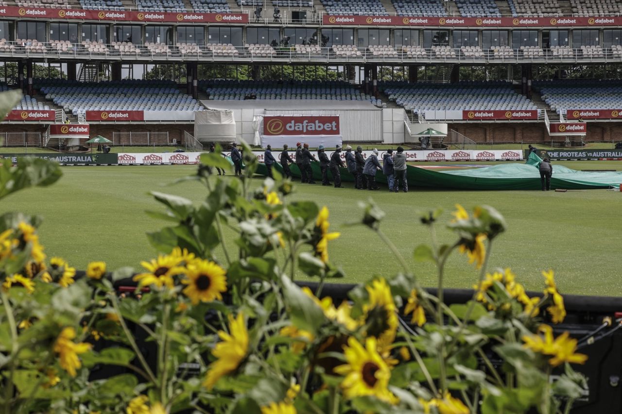 The groundstaff had a lot of work to do at St George's Park, South Africa vs Australia, 2nd Test, Gqeberha, 2nd day, October 19, 2026