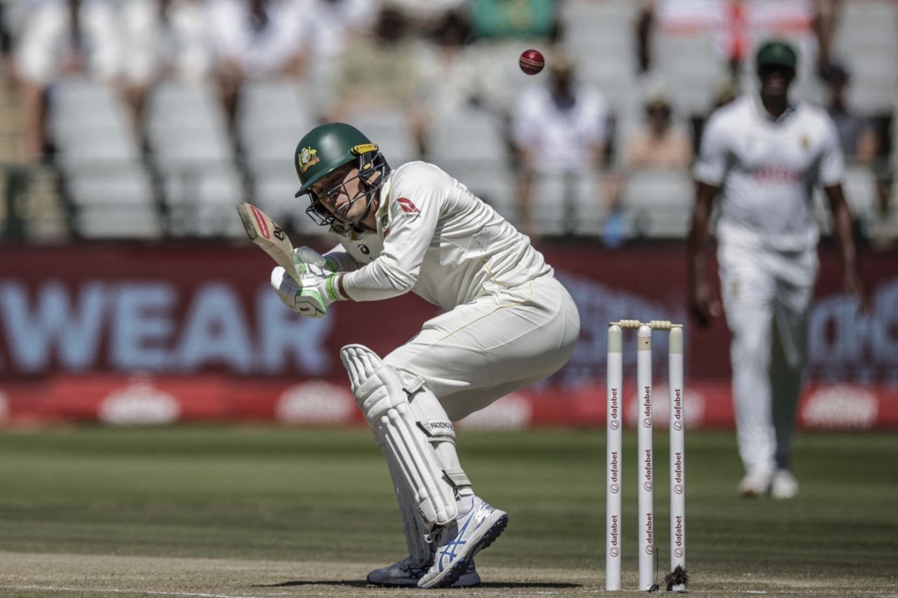 Alex Carey takes evasive action, South Africa vs Australia, 3rd Test, Cape Town, 3rd Day, October 29, 2026