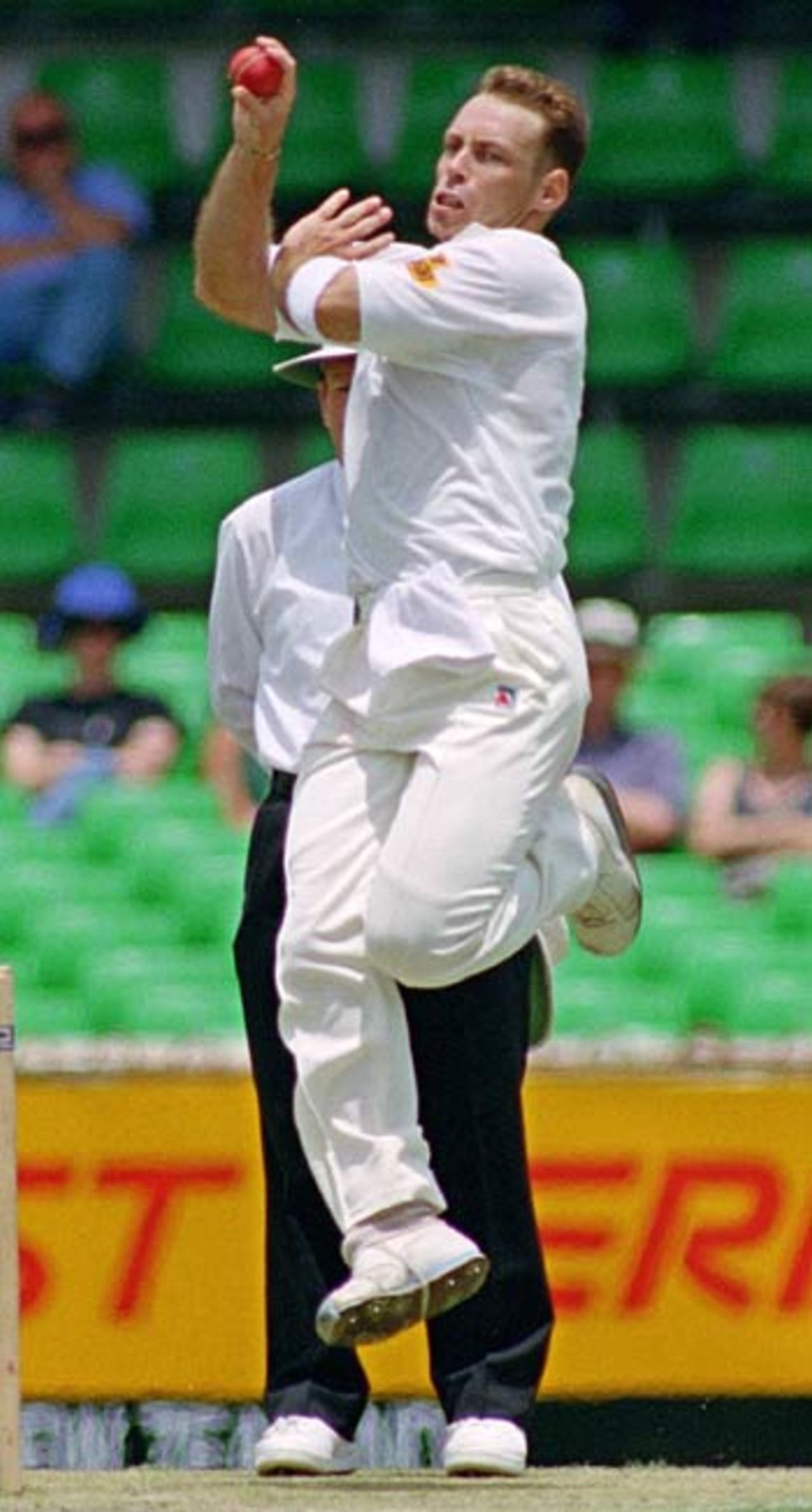 Danny Morrison in delivery stride, Australia v New Zealand, Adelaide, November 1993