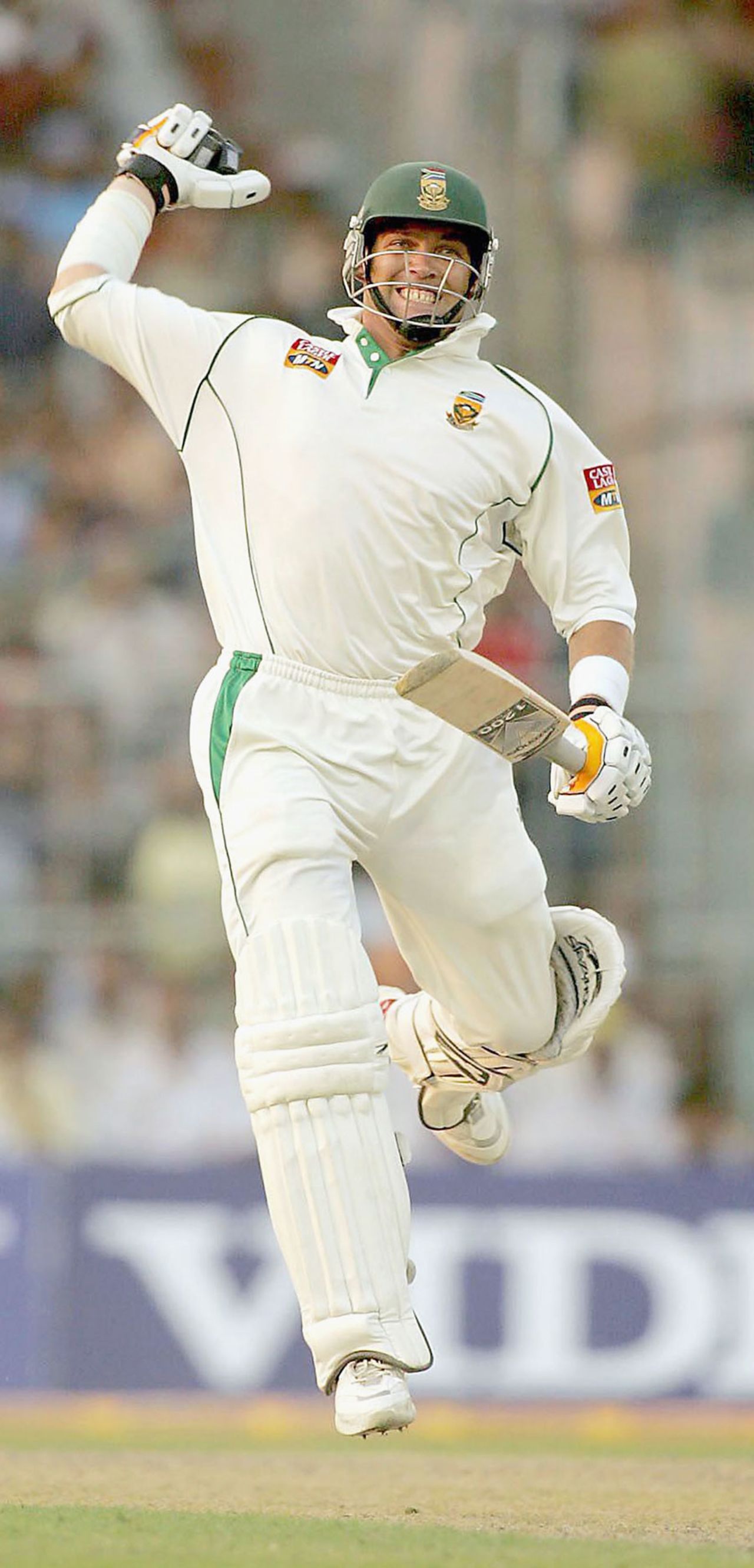 Jacques Kallis reaching his hundred, 1st day, 2nd Test, India v South Africa, Kolkata, November 28 2004