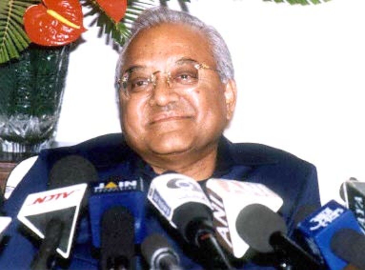 The Board of Control for Cricket in India (BCCI) president A.C. Muthiah addresses a press conference in Madras, 05 December 2000. Muthiah said former Indian cricket captain Mohammad Azharuddin was banned for life and Test star Ajay Jadeja given a five-year suspension for their role in the match-fixing scandal.