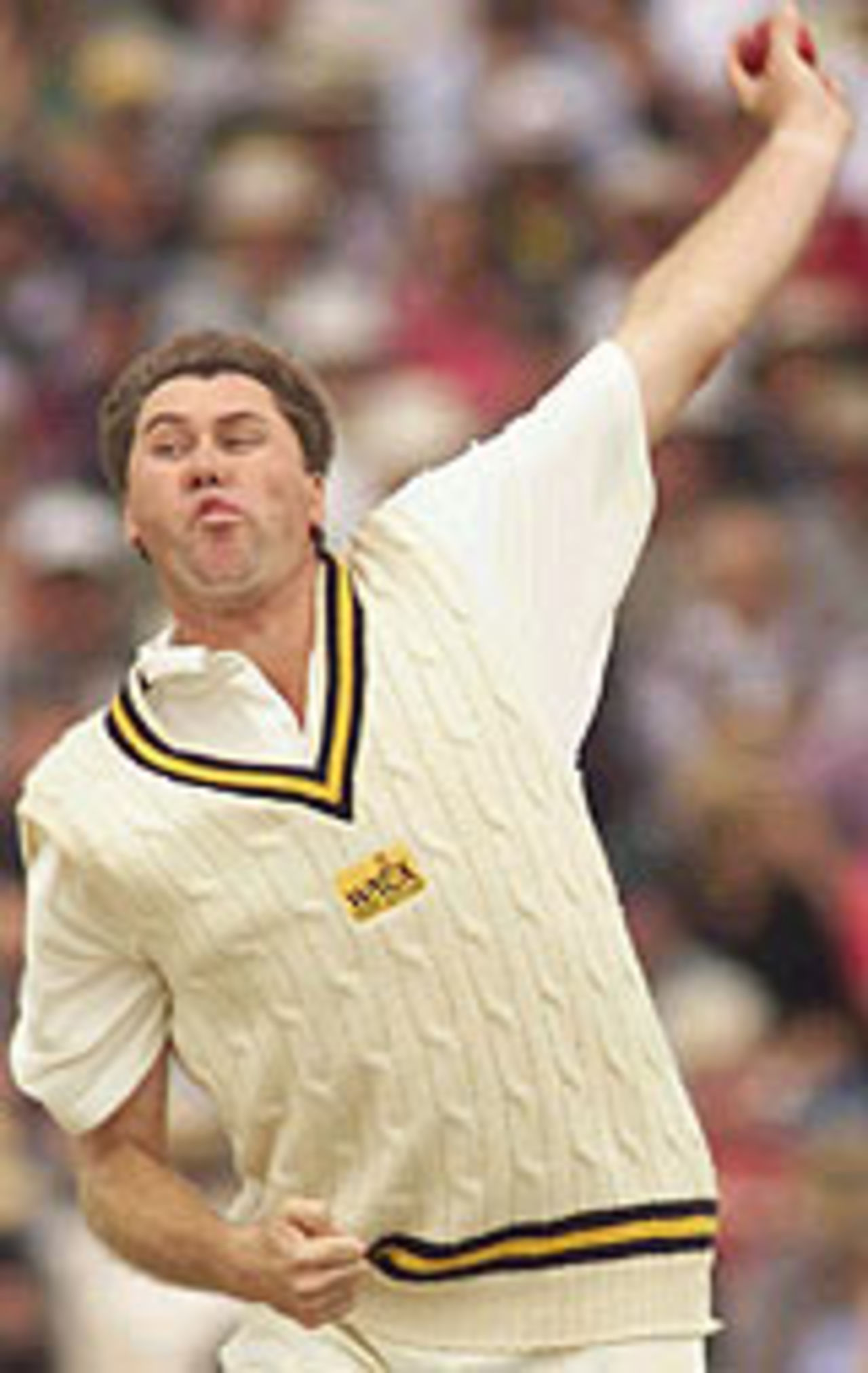 Bruce Reid about to let go, ACB Chairman's XI v South Africa, Perth, December 5, 2003