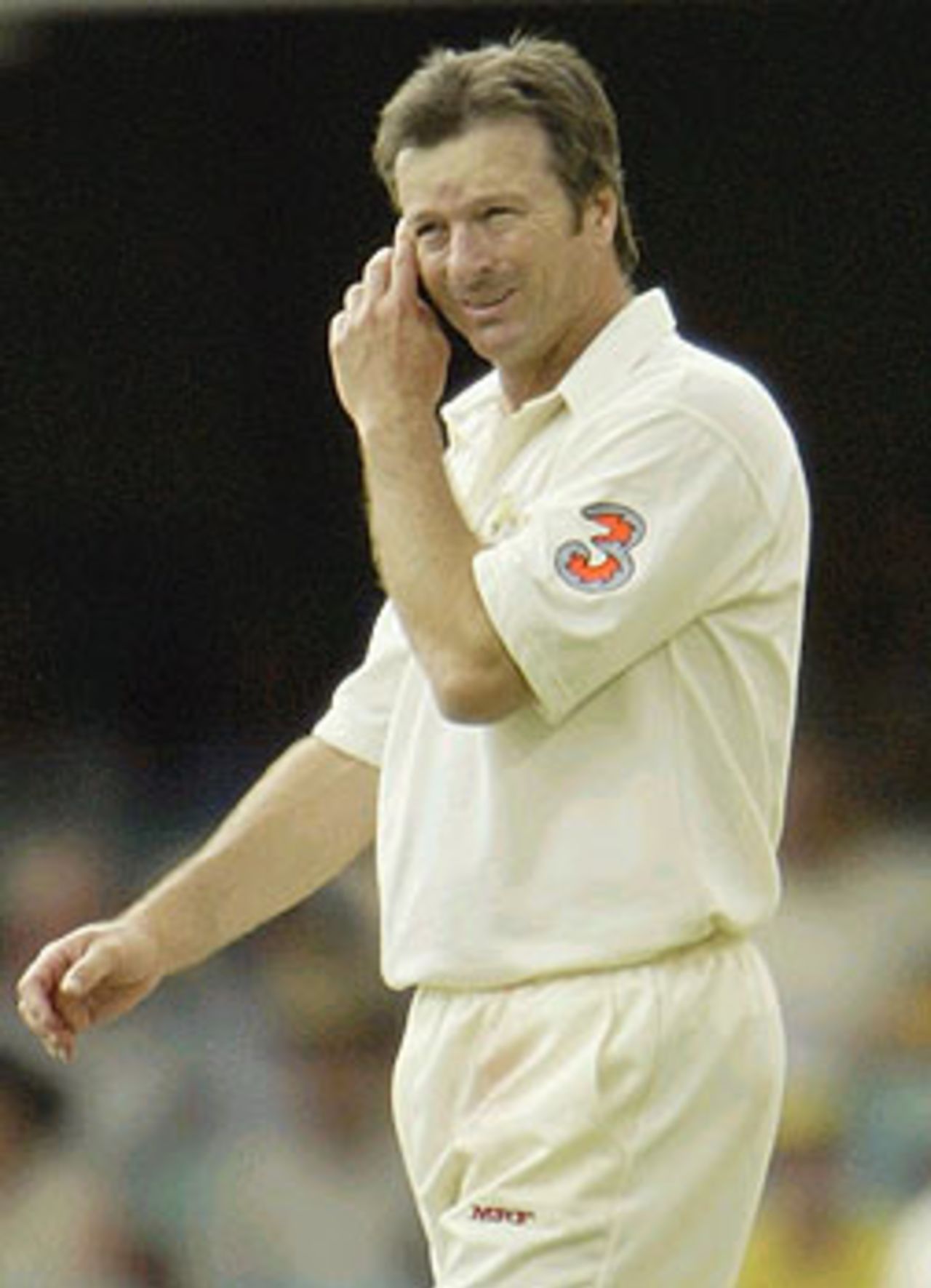 Steve Waugh in a pensive mood, Australia v India, 1st Test, Brisbane, 4th day, December 7, 2003