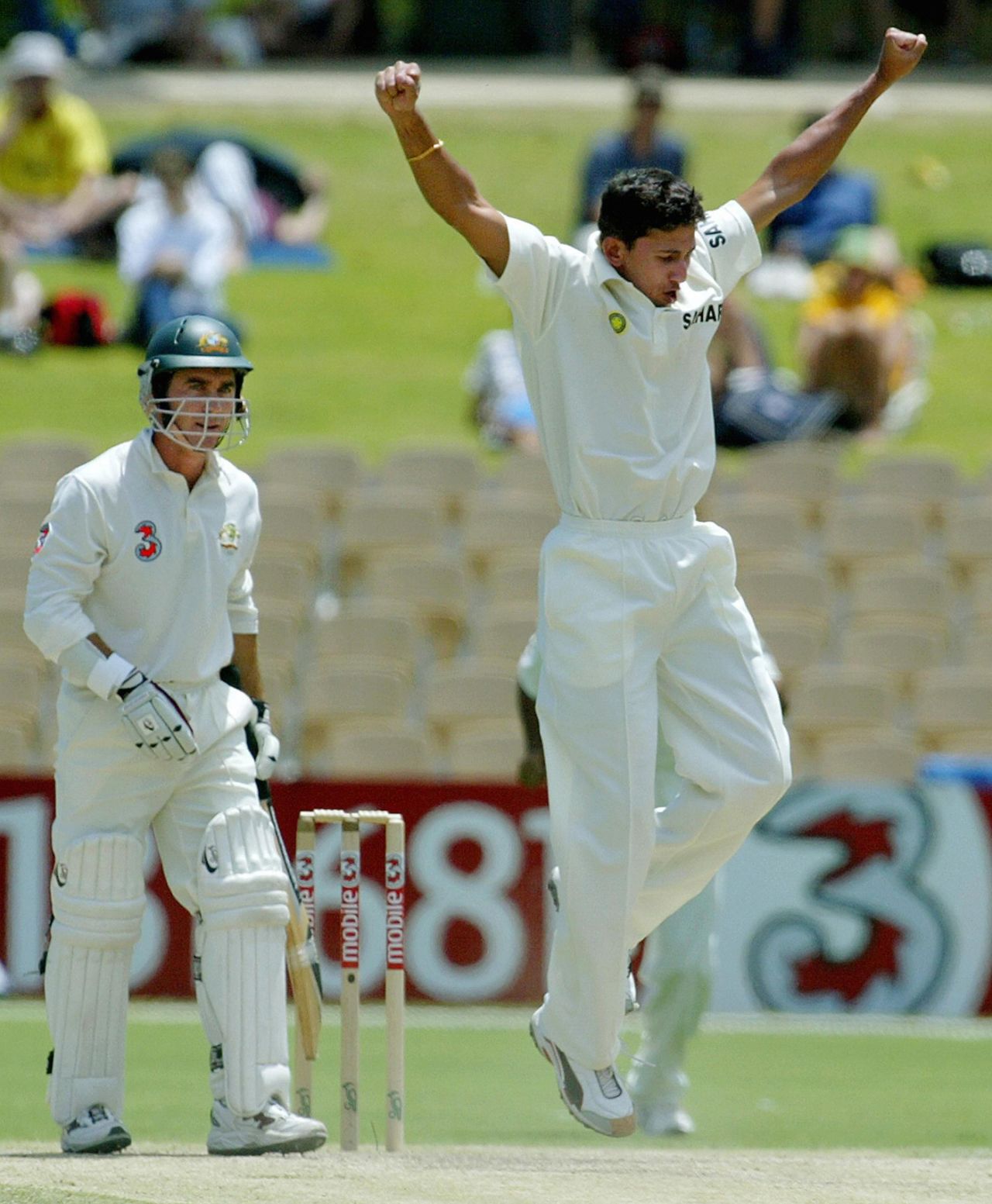 Agarkar gave India the breakthrough, trapping Langer in front, Australia v India, 2nd Test, Adelaide, 4th day, December 15, 2003