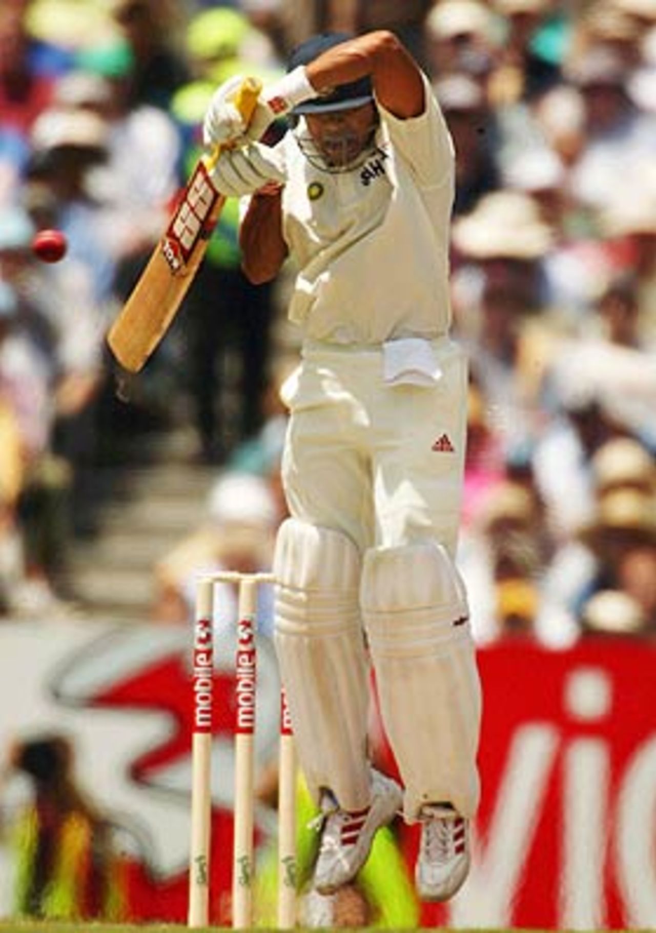 Not quite Firozshah Kotla, eh? Akash Chopra is made to hop around, Australia v India, 3rd Test, Melbourne, 1st day, December 26, 2003