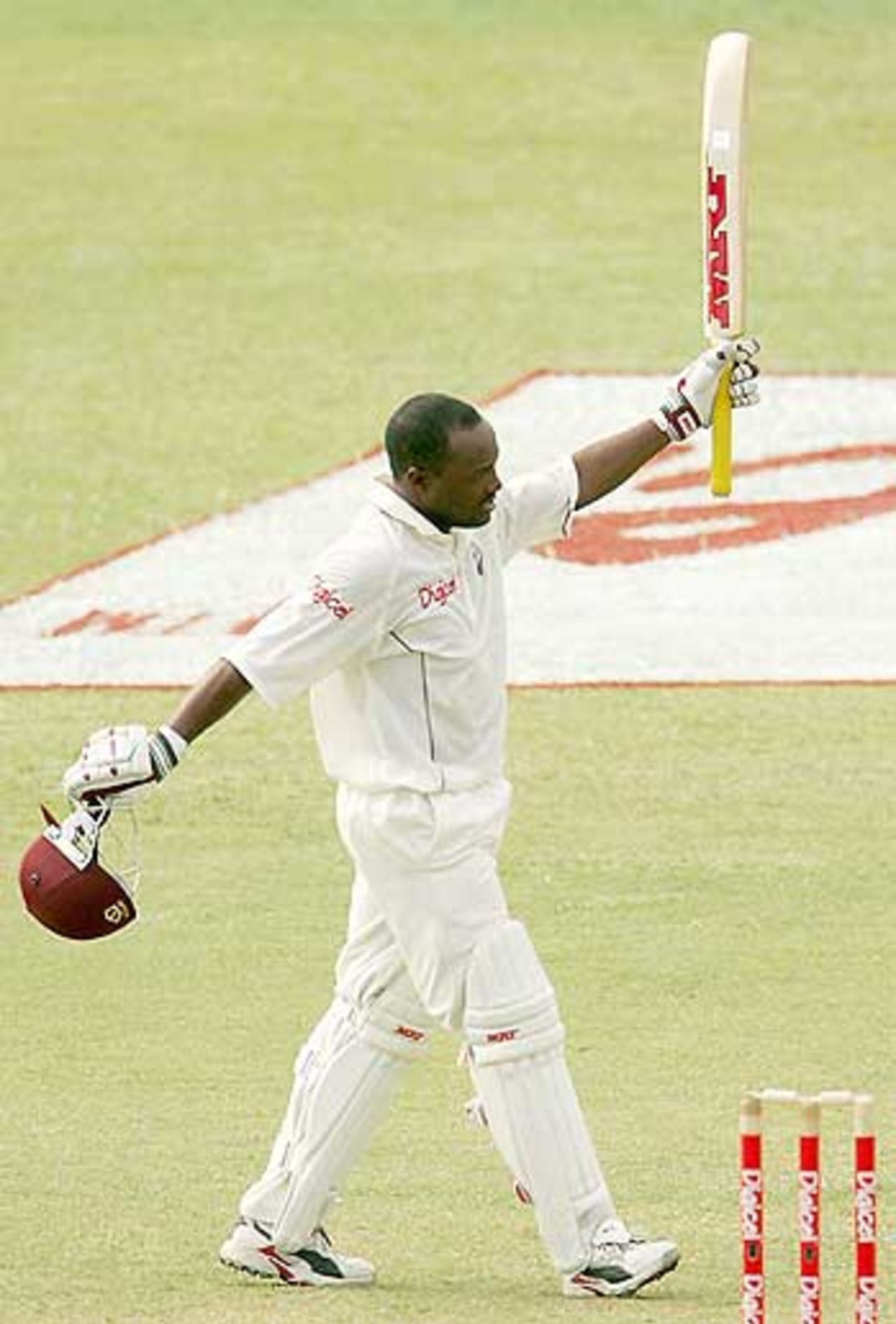 Brian Lara celebrates his 28th Test century, West Indies v South Africa, 3rd Test, Barbados, April 21, 2005