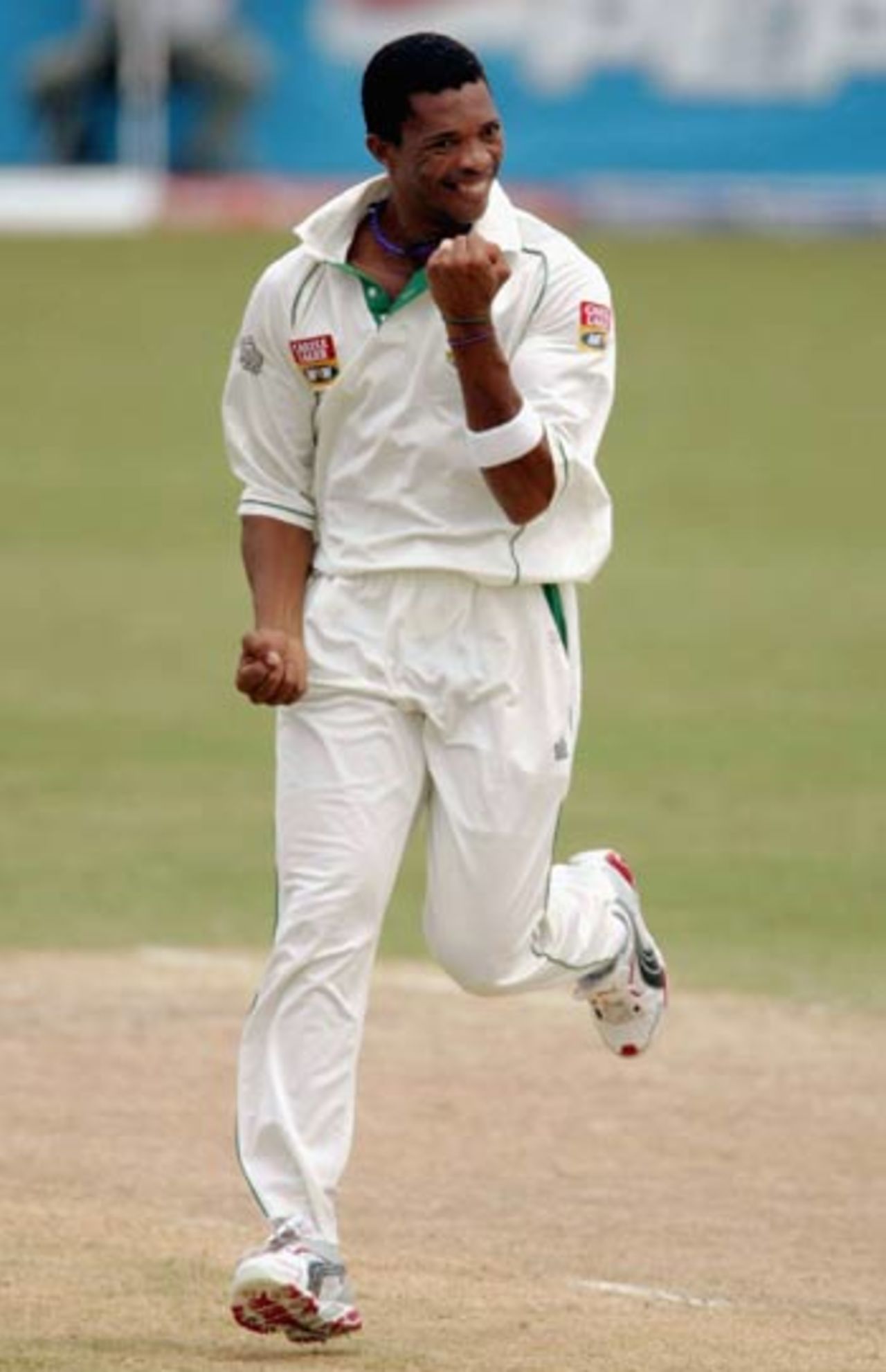 Makhaya Ntini celebrates after nailing Wavell Hinds first ball, South Africa v West Indies, 4th Test, Antigua, 3rd day, May 1, 2005