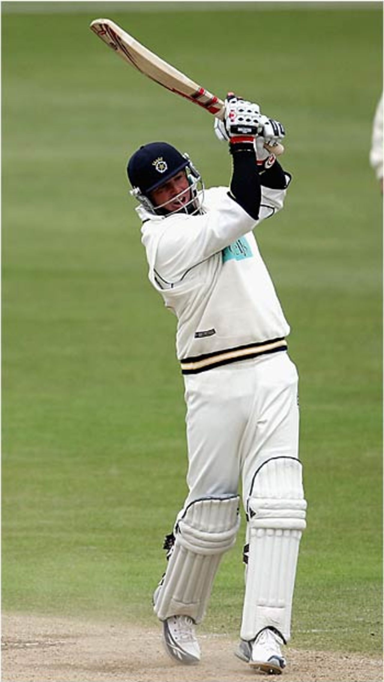 Shane Warne hits out. Kent v  Hampshire, May 13, 2005