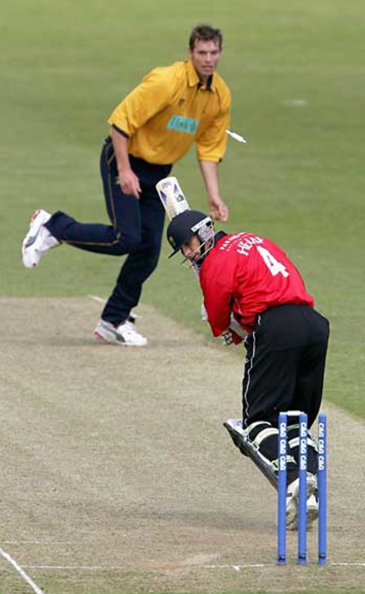 David Hemp is bowled by Chris Tremlett, Glamorgan v Hampshire, C&G Trophy, Cardiff, May 17