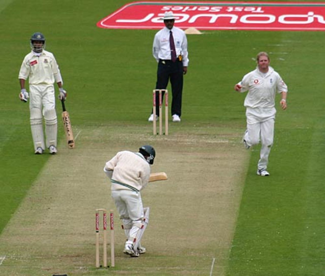 Matthew Hoggard ends Mushfiqur Rahim's confident debut innings, England v Bangladesh, 1st Test, Lords, May 26