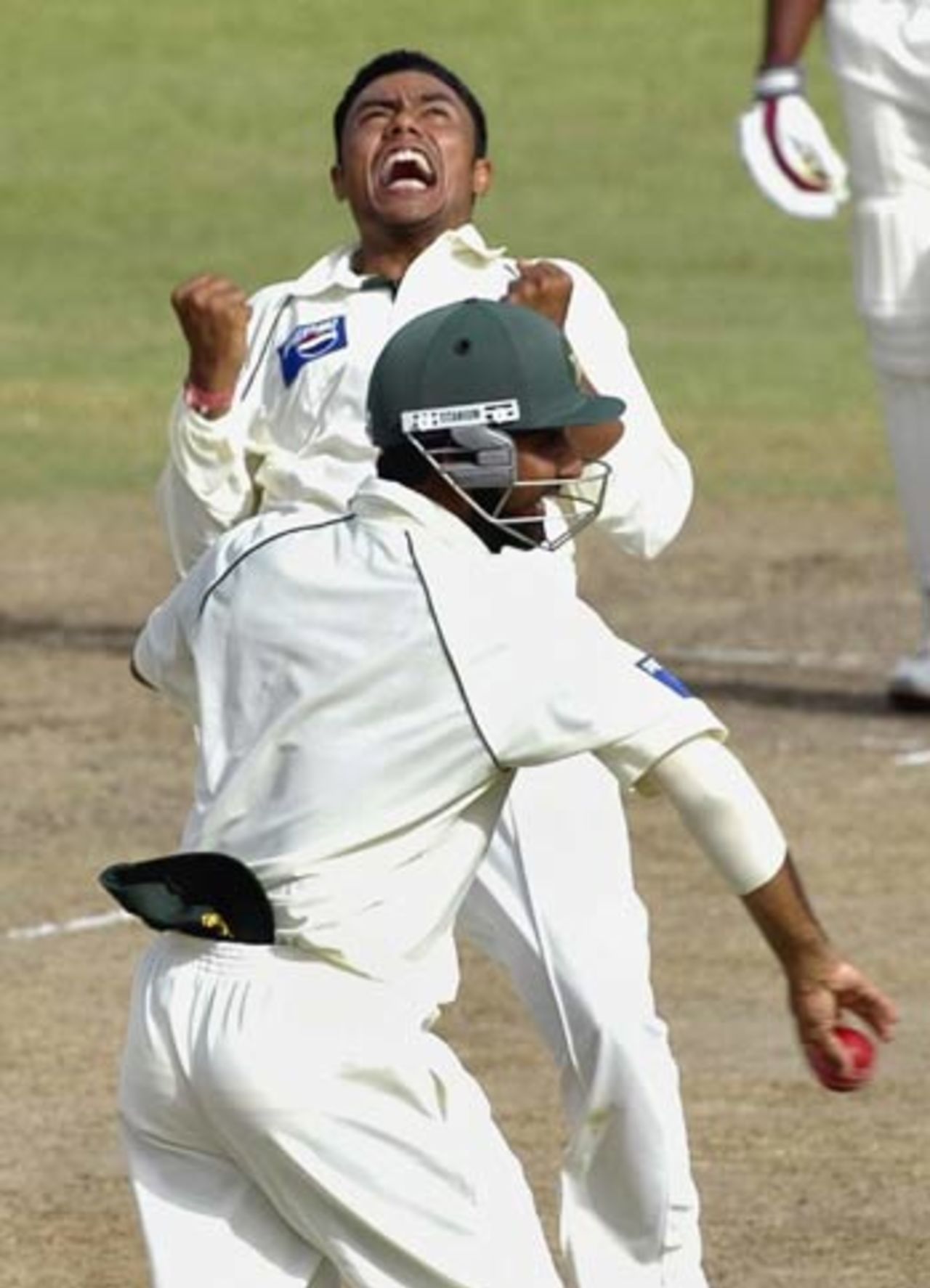 Danish Kaneria is ecstatic after nailing Chris Gayle, West Indies v Pakistan, 1st Test, Barbados, May 27