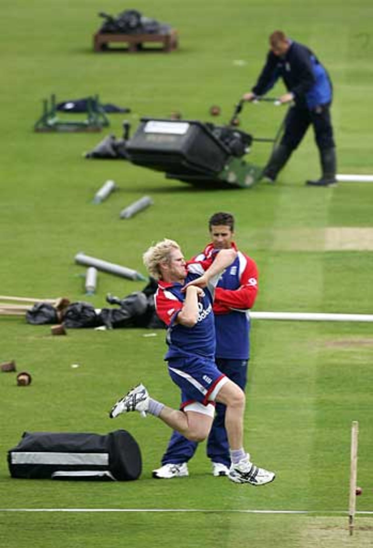 Matthew Hoggard at practice with Troy Cooley, England v Bangladesh, 2nd Test, Chester-le-Street, May 2