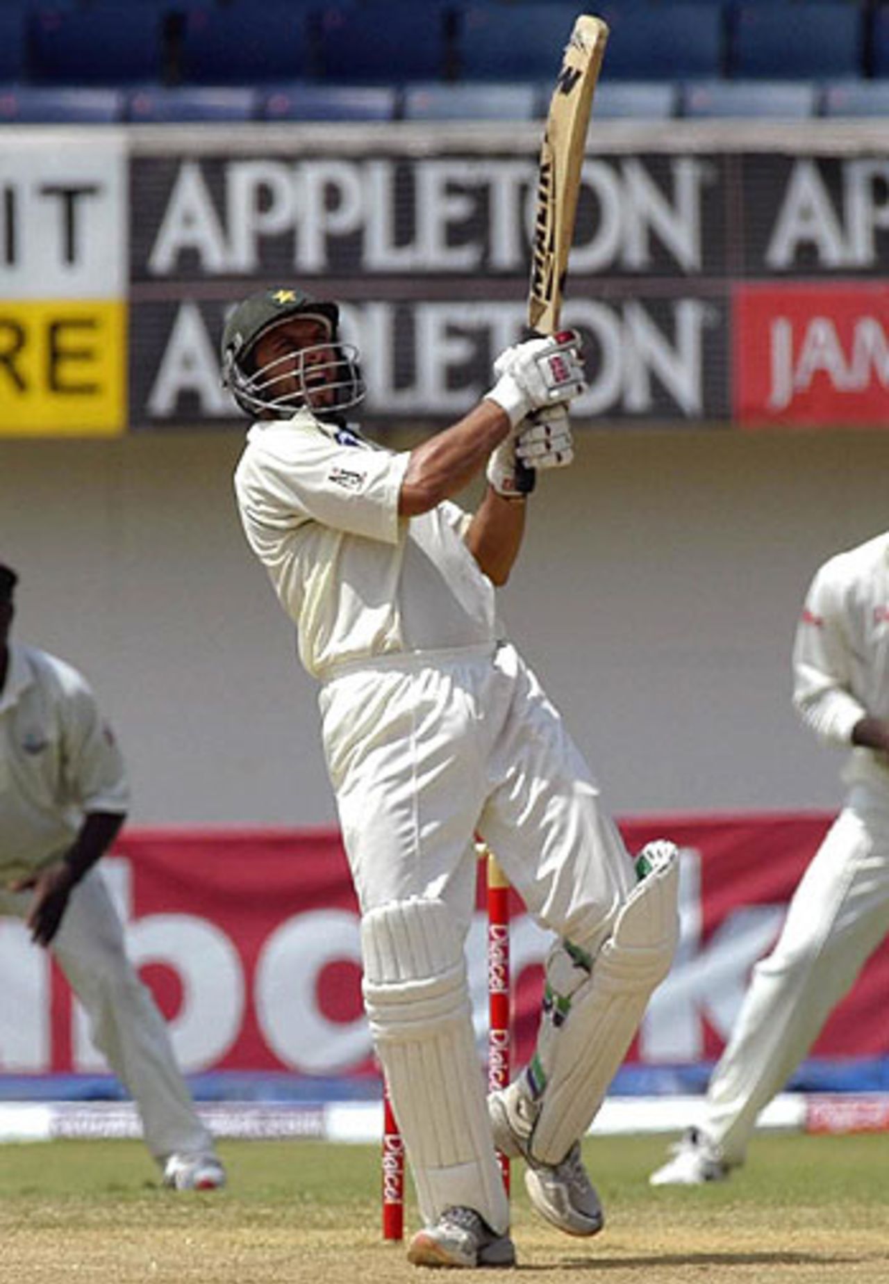 Shahid Afridi pulls through midwicket, as Pakistan build a healthy lead at Sabina Park, June 6, 2005