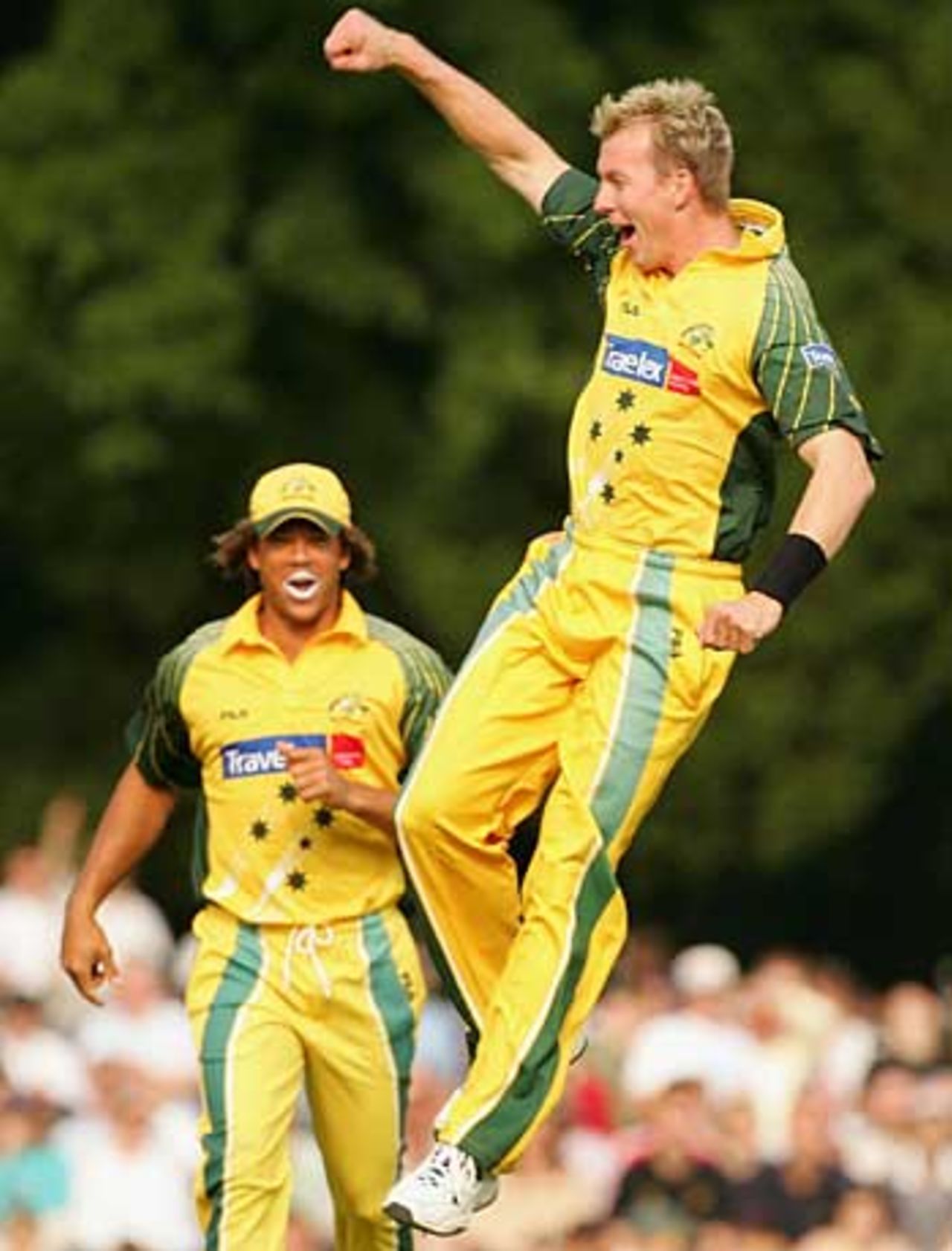 Brett Lee celebrates removing Stephen Fleming first ball, PCA Masters XI v Australia, Arundel, June 9