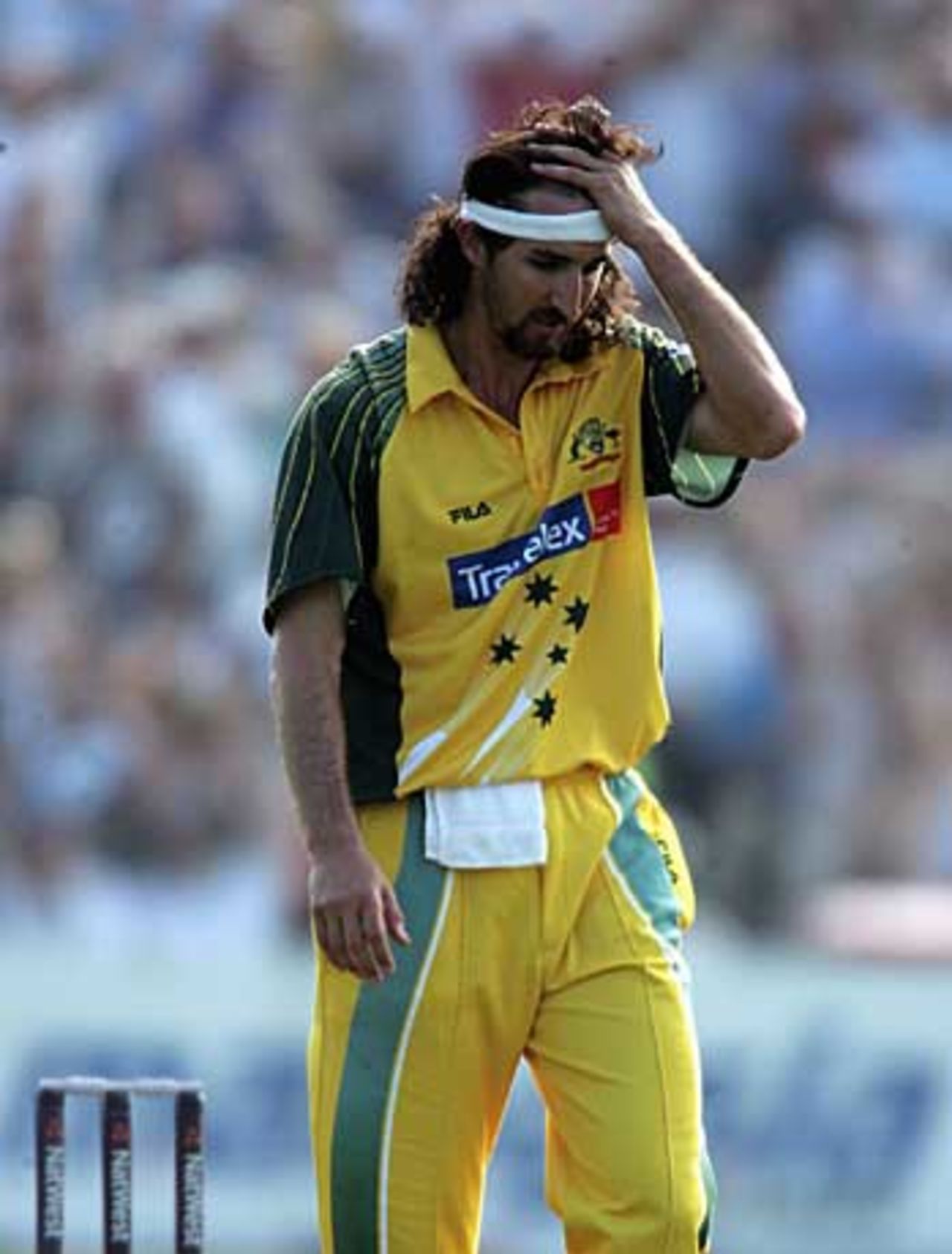 Jason Gillespie tries to work out where things went wrong, England v Australia, NatWest Series, Bristol, June 19