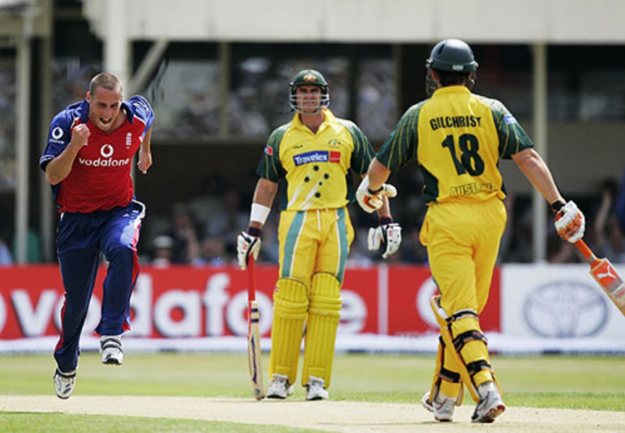 Simon Jones dismisses Adam Gilchrist at Edgbaston, England v Australia, June 28, 2005