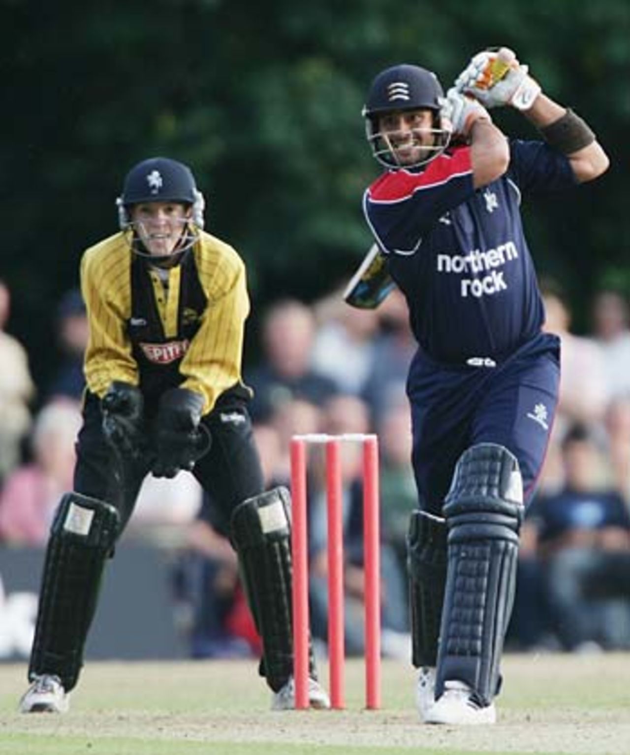 Owais Shah on the attack, Middlsex v Kent, Twenty20, Uxbridge, June 29, 2005