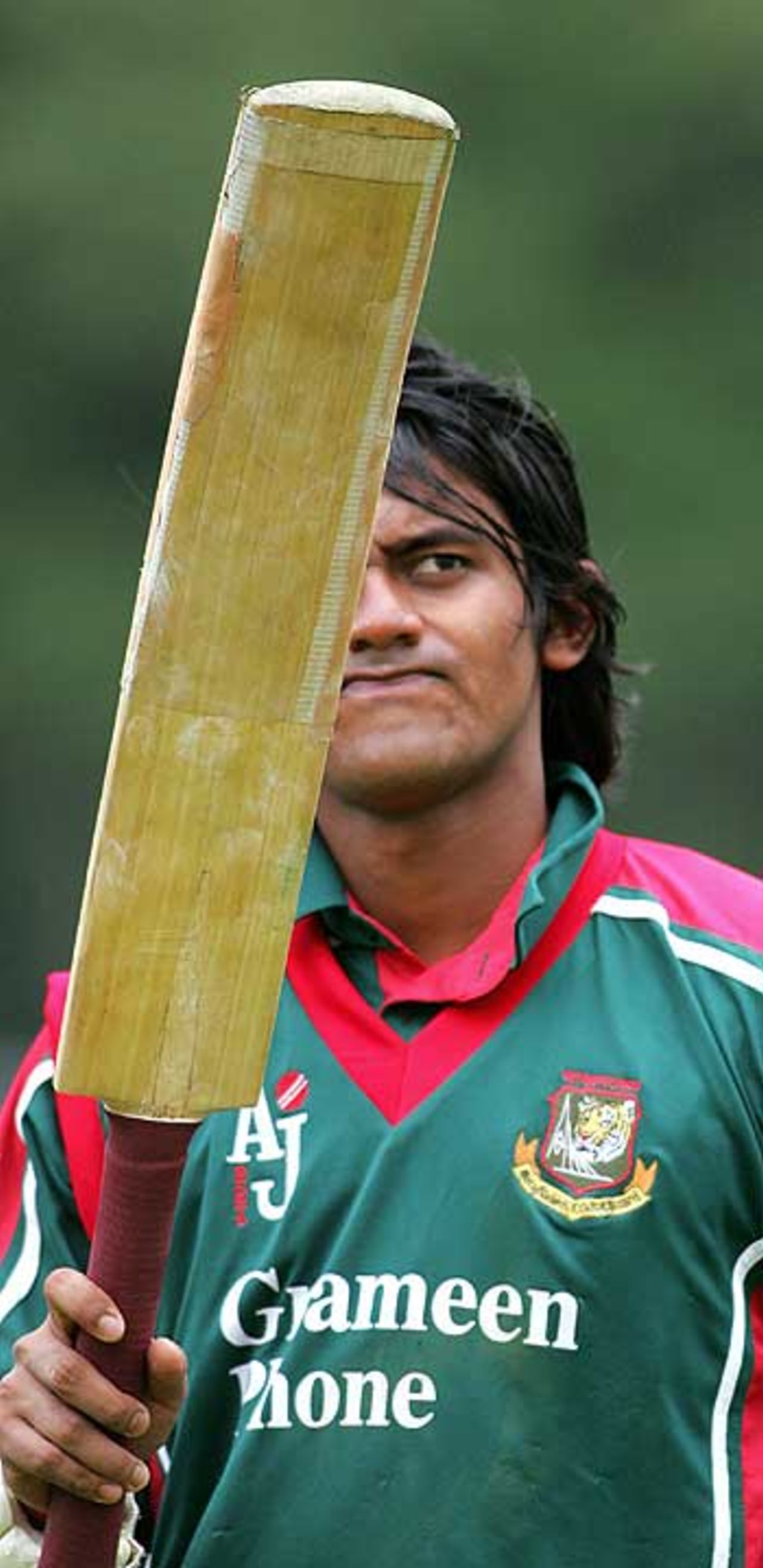Shahriar Nafees acknowledges crowd after half-century in Australia v Bangladesh one-day NatWest Series match in Canterbury 30 June 2005