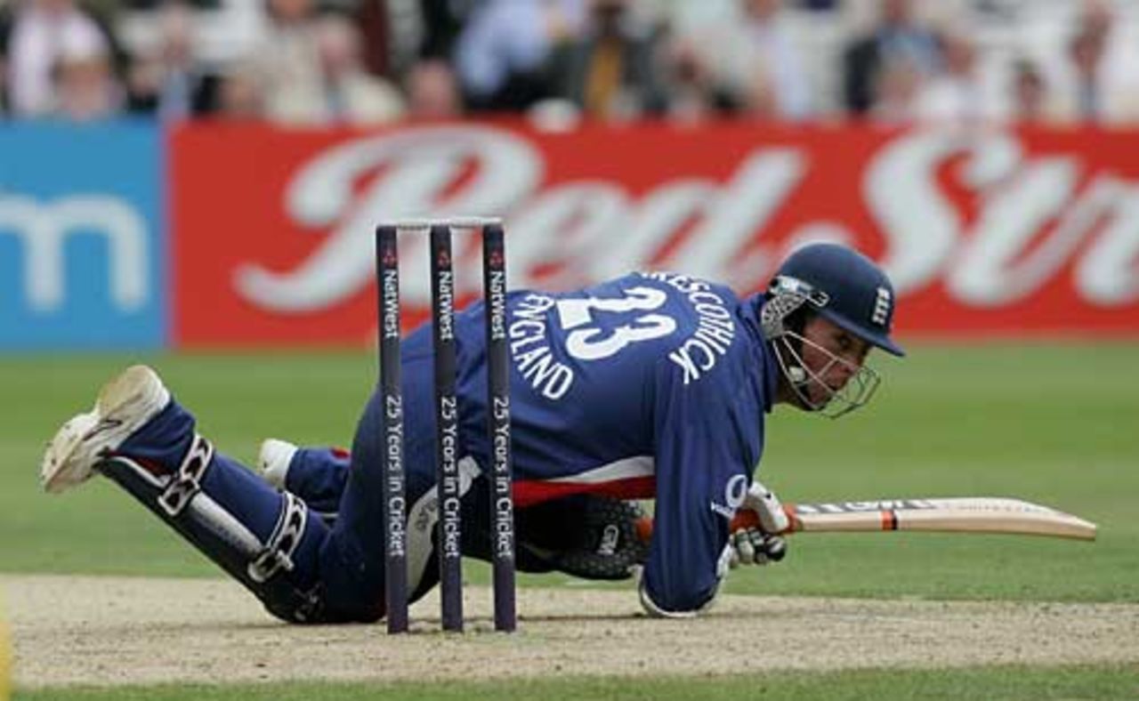 Marcus Trescothick is felled by a beamer from Brett Lee, England v Australia, NatWest Series final, Lord's, July 2